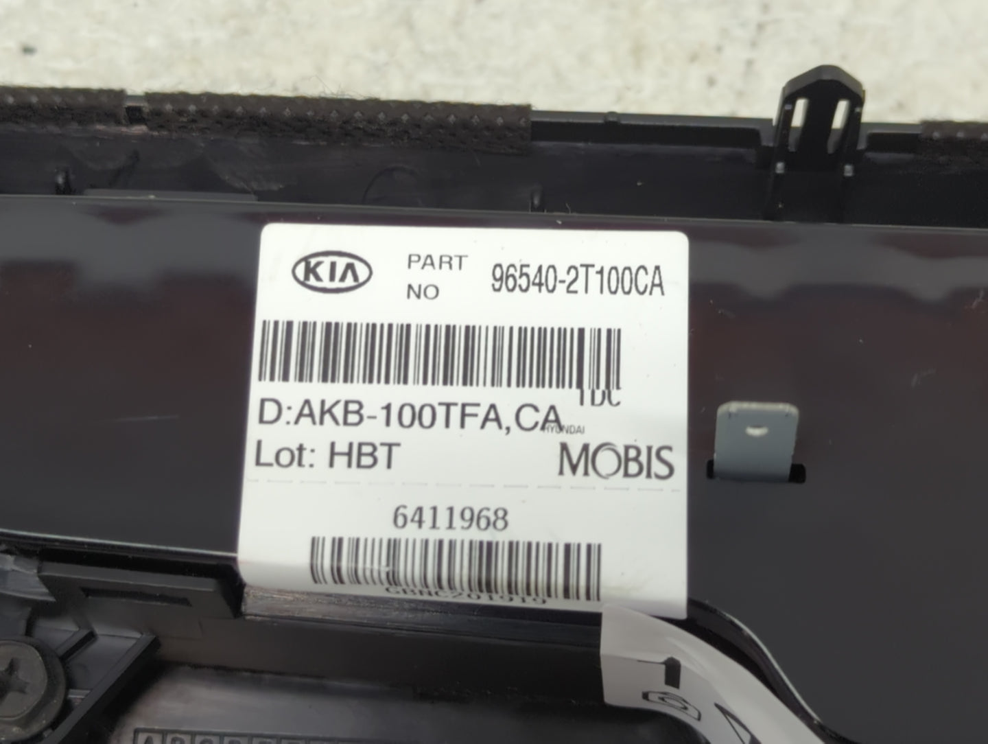 2011-2013 Kia Optima Radio Control Panel - Oemusedautoparts1.com
