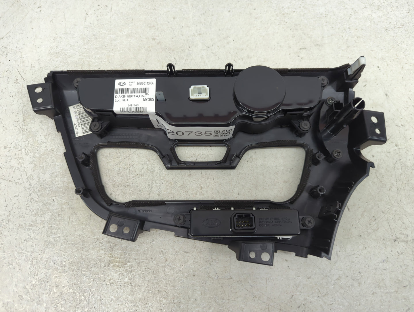 2011-2013 Kia Optima Radio Control Panel - Oemusedautoparts1.com