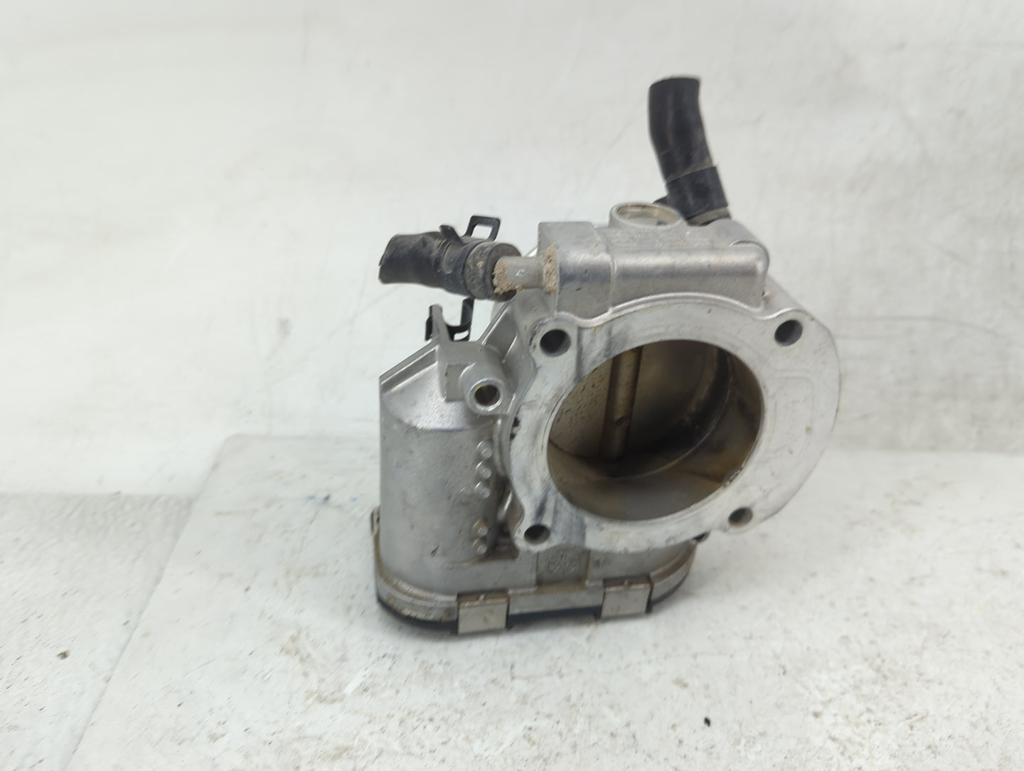 2011-2016 Kia Optima Throttle Body P/N:35100-2G800 Fits Fits 2011 2012 2013 2014 2015 2016 OEM Used Auto Parts - Oemusedauto