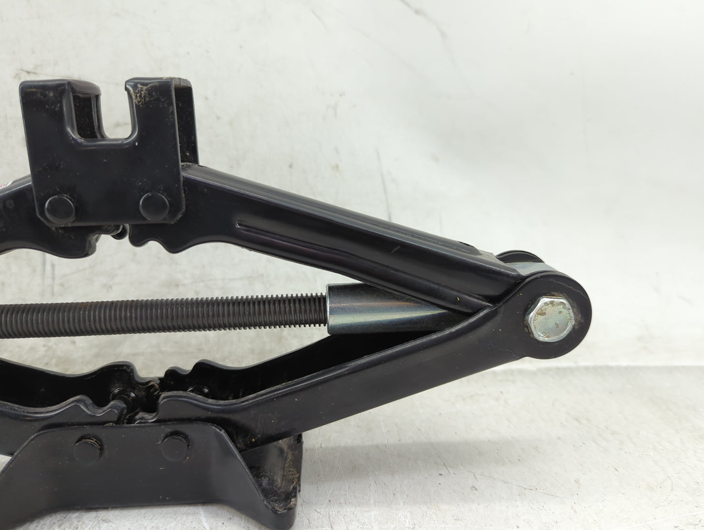 2012 Kia Optima Spare Scissor Car Jack - Oemusedautoparts1.com
