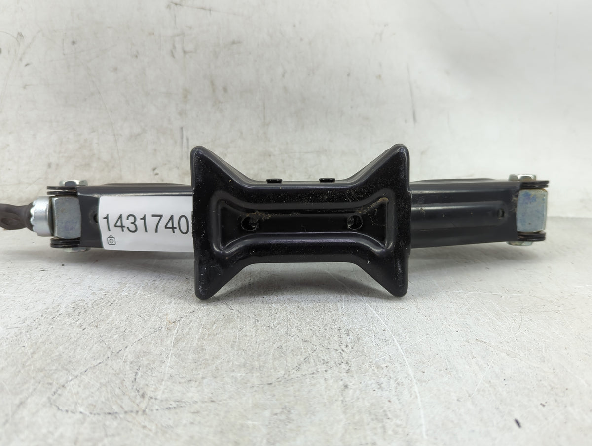 2012 Kia Optima Spare Scissor Car Jack 1431740 - Oemusedautoparts1.com
