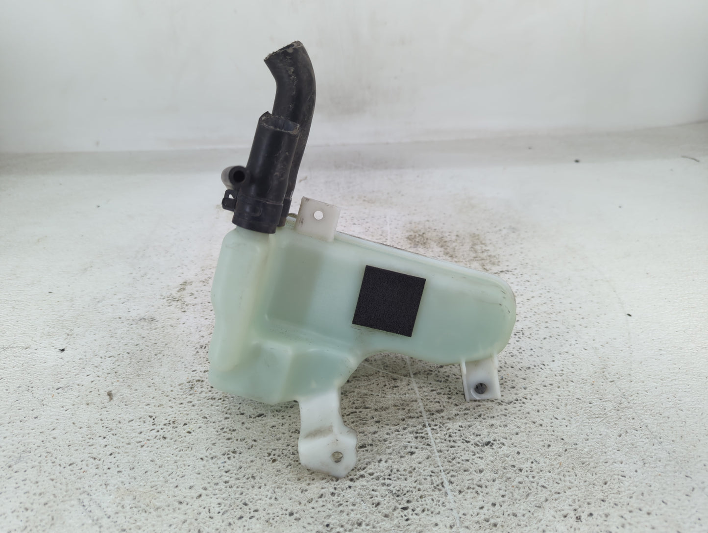 2011-2016 Kia Optima Radiator Coolant Overflow Expansion Tank Bottle 1432553 - Oemusedautoparts1.com