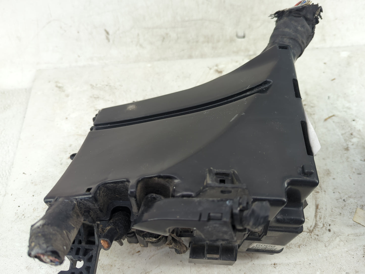 2011-2013 Kia Optima Fusebox Fuse Box Panel Relay Module P/N:91200-4U092 91200-4T092-F2 Fits Fits 2011 2012 2013 OEM Used Au