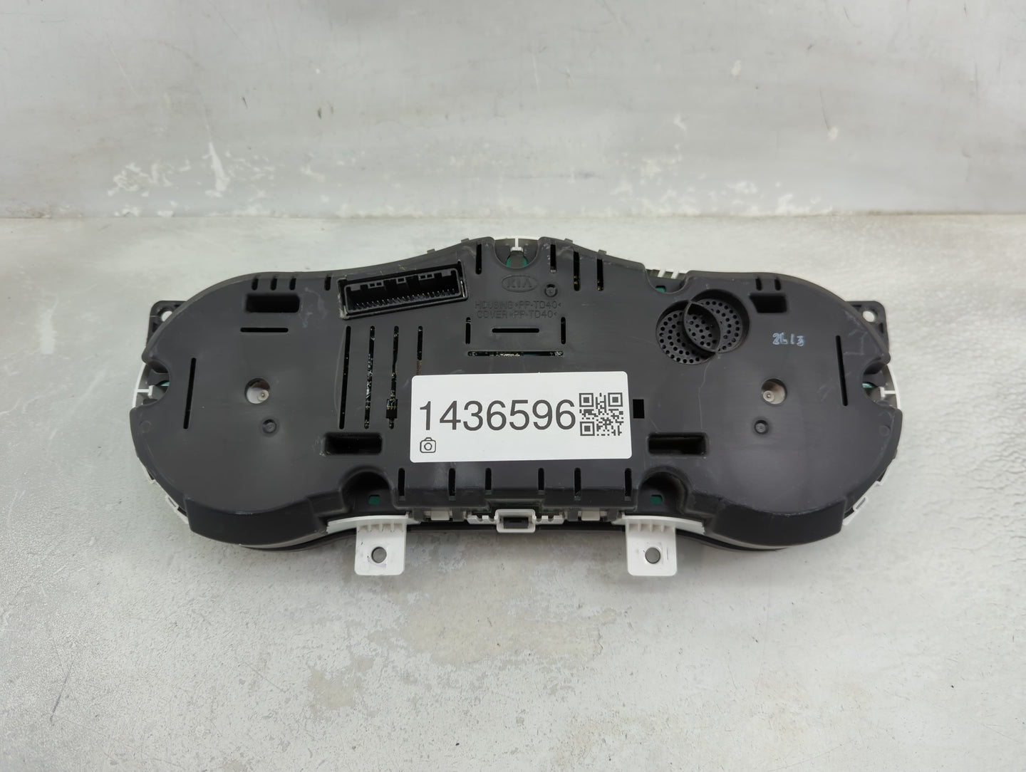 2012-2013 Kia Optima Instrument Cluster Speedometer Gauges P/N:94011-4U012 Fits Fits 2012 2013 OEM Used Auto Parts - Oemused