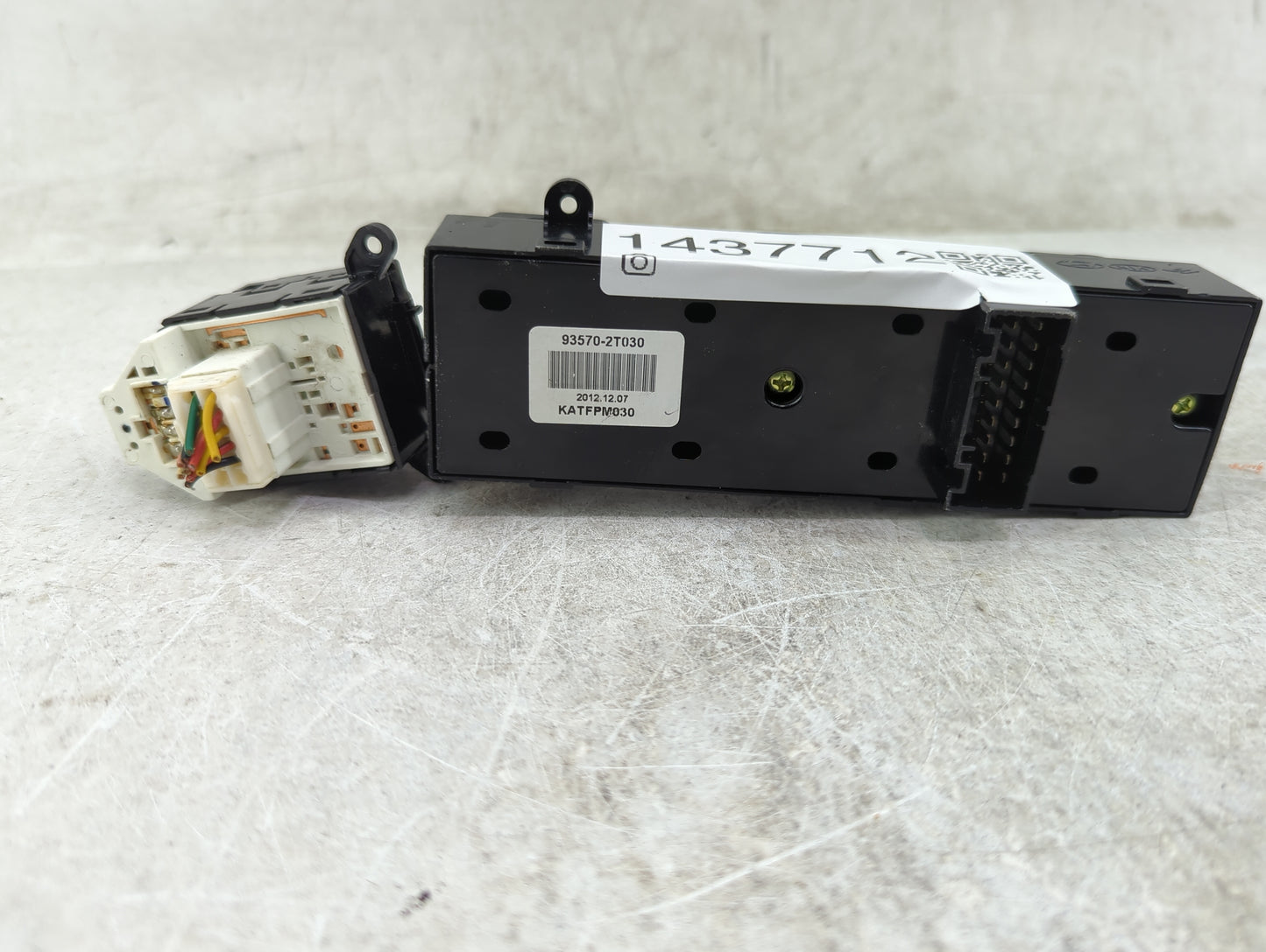 2011-2016 Kia Optima Master Power Window Switch Replacement Driver Side Left P/N:93570-2T030 Fits OEM Used Auto Parts - Oemu