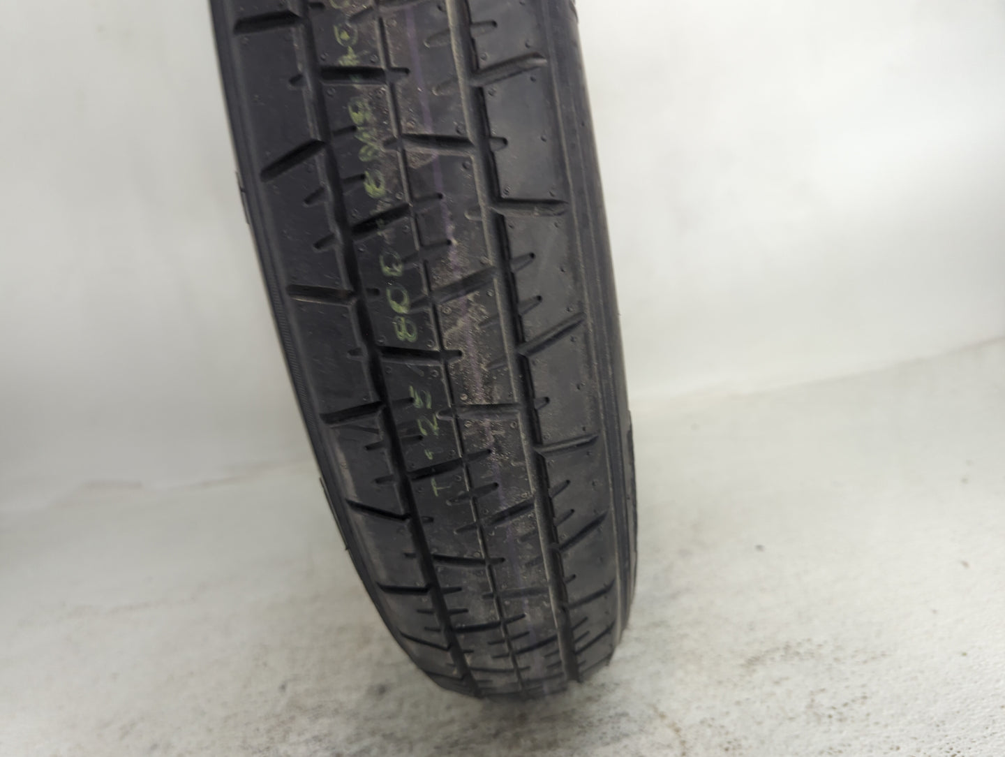 2011-2015 Kia Optima Spare Donut Tire Wheel Rim Oem 1462413 - Oemusedautoparts1.com