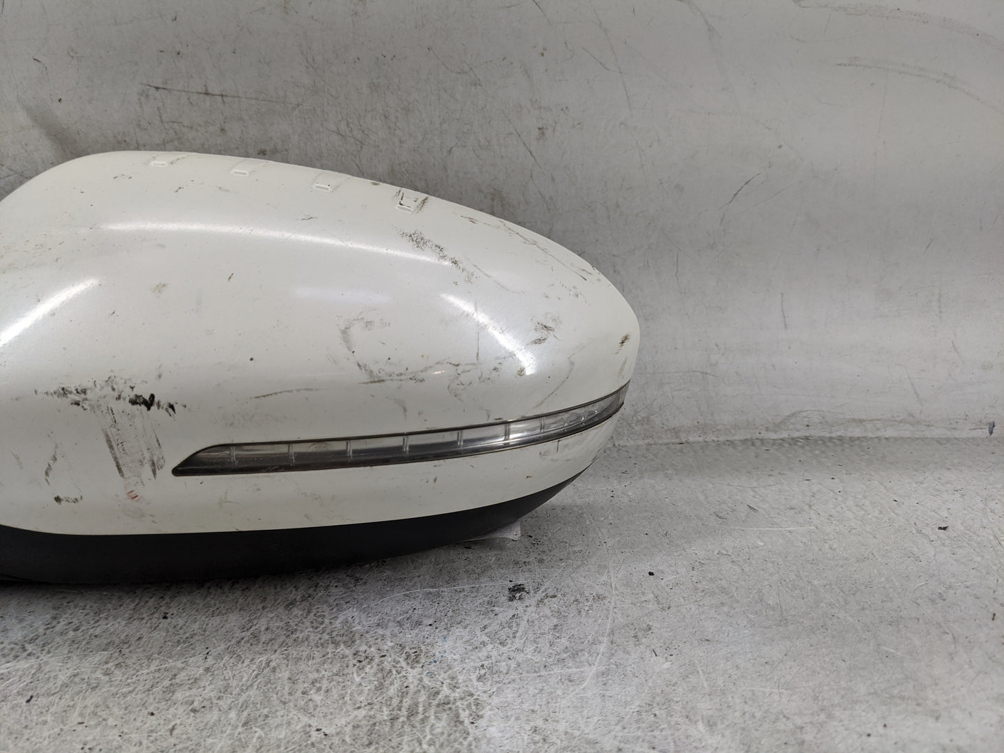2011-2013 Kia Optima Driver Side View Mirror - Left Door Mirror OEM Used - Oemusedautoparts1.com