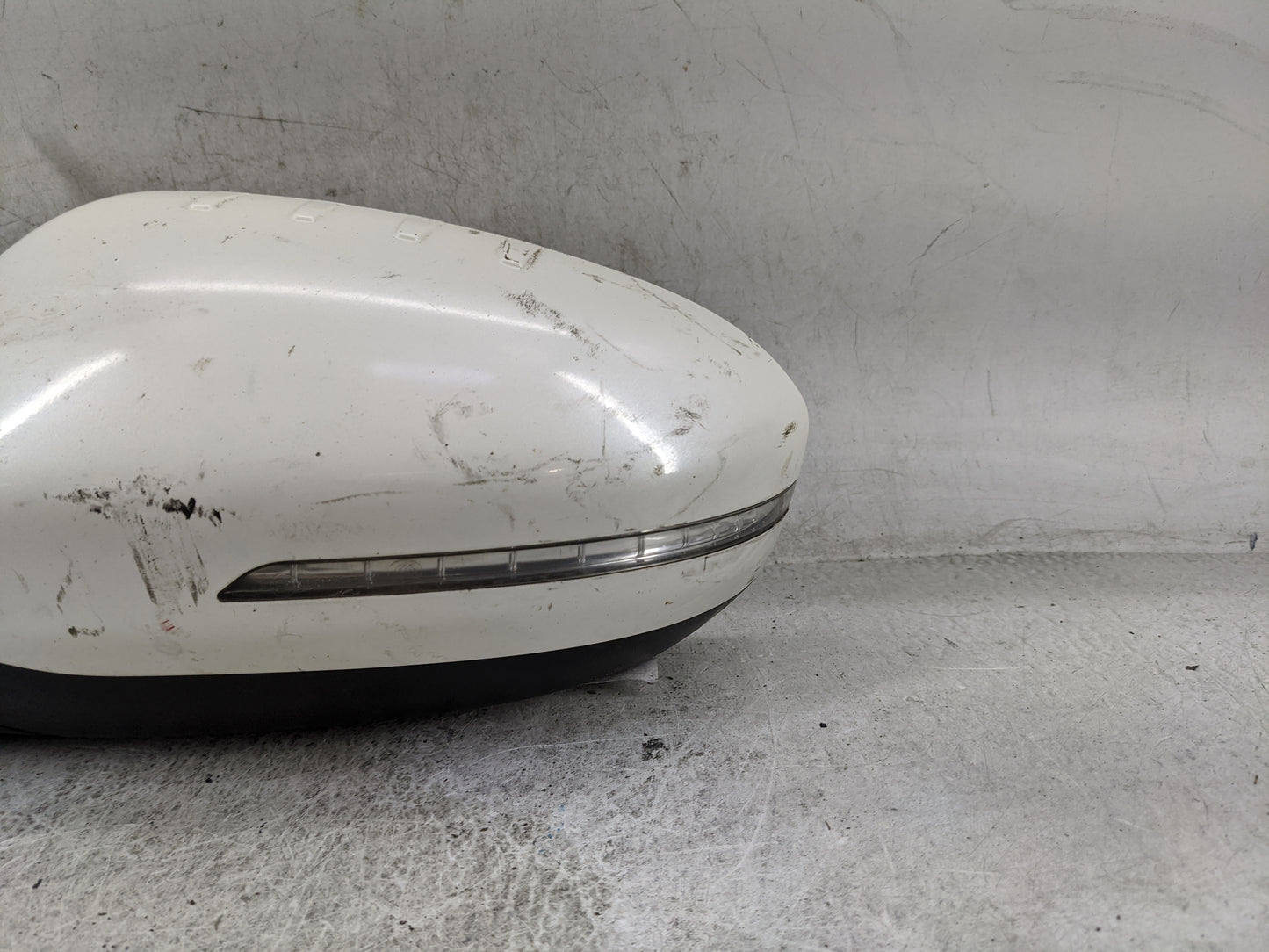 2011-2013 Kia Optima Driver Side View Mirror - Left Door Mirror OEM Used - Oemusedautoparts1.com