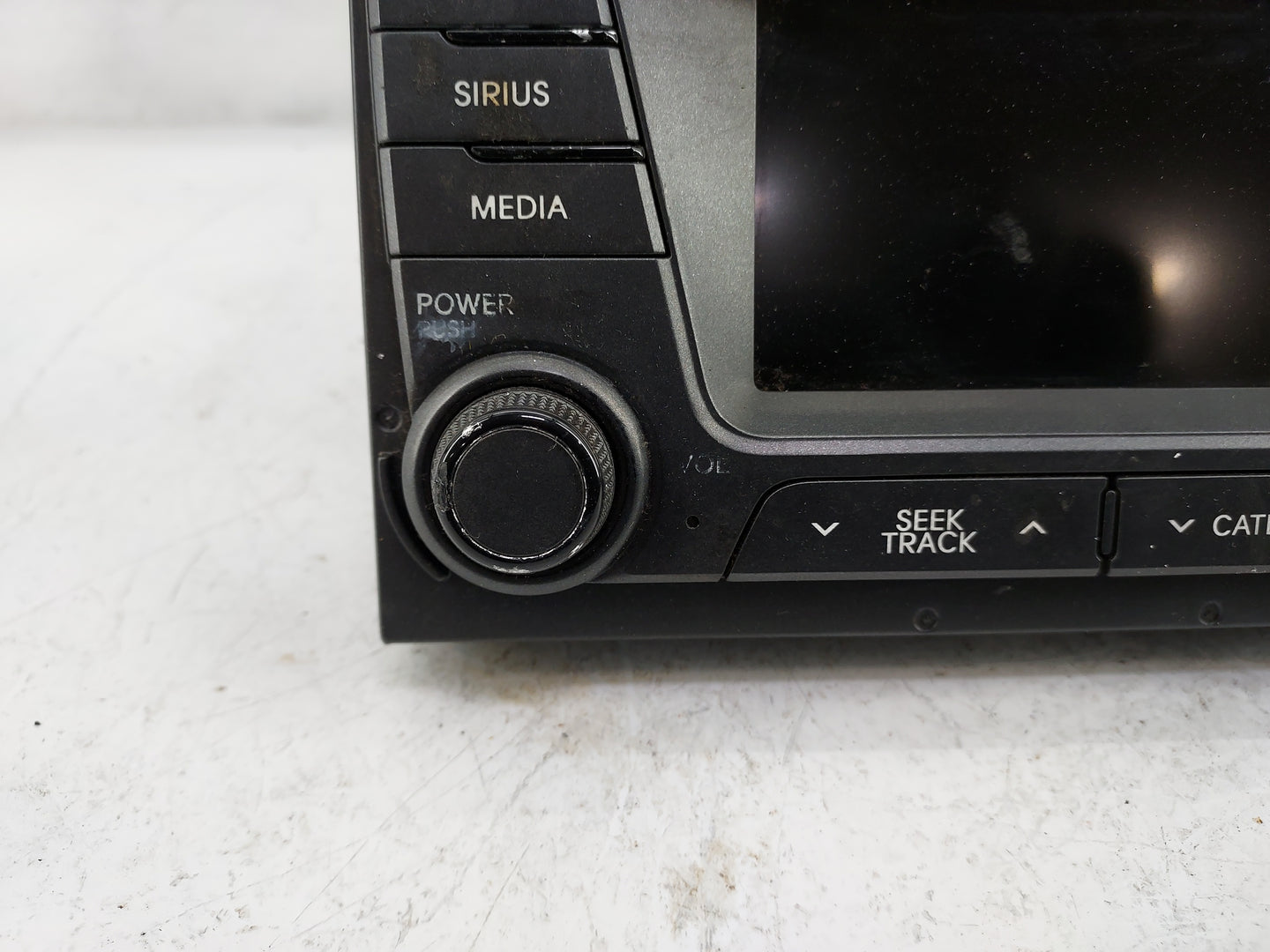2011-2013 Kia Optima Radio AM FM Cd Player Receiver Replacement P/N:96160-2T000EC5 961602T000EC5 Fits Fits 2011 2012 2013 OE