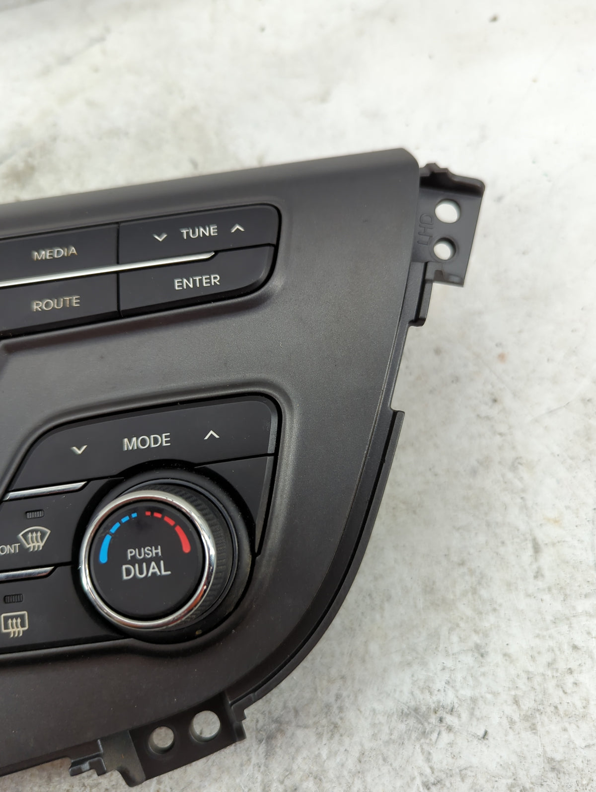 2011-2013 Kia Optima Radio Control Panel 1501252 - Oemusedautoparts1.com