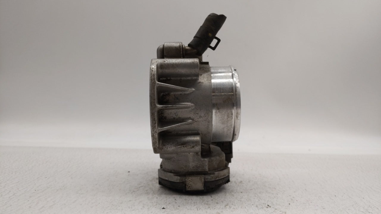 2011-2016 Kia Optima Throttle Body P/N:35100-2G800 Fits Fits 2011 2012 2013 2014 2015 2016 OEM Used Auto Parts - Oemusedauto