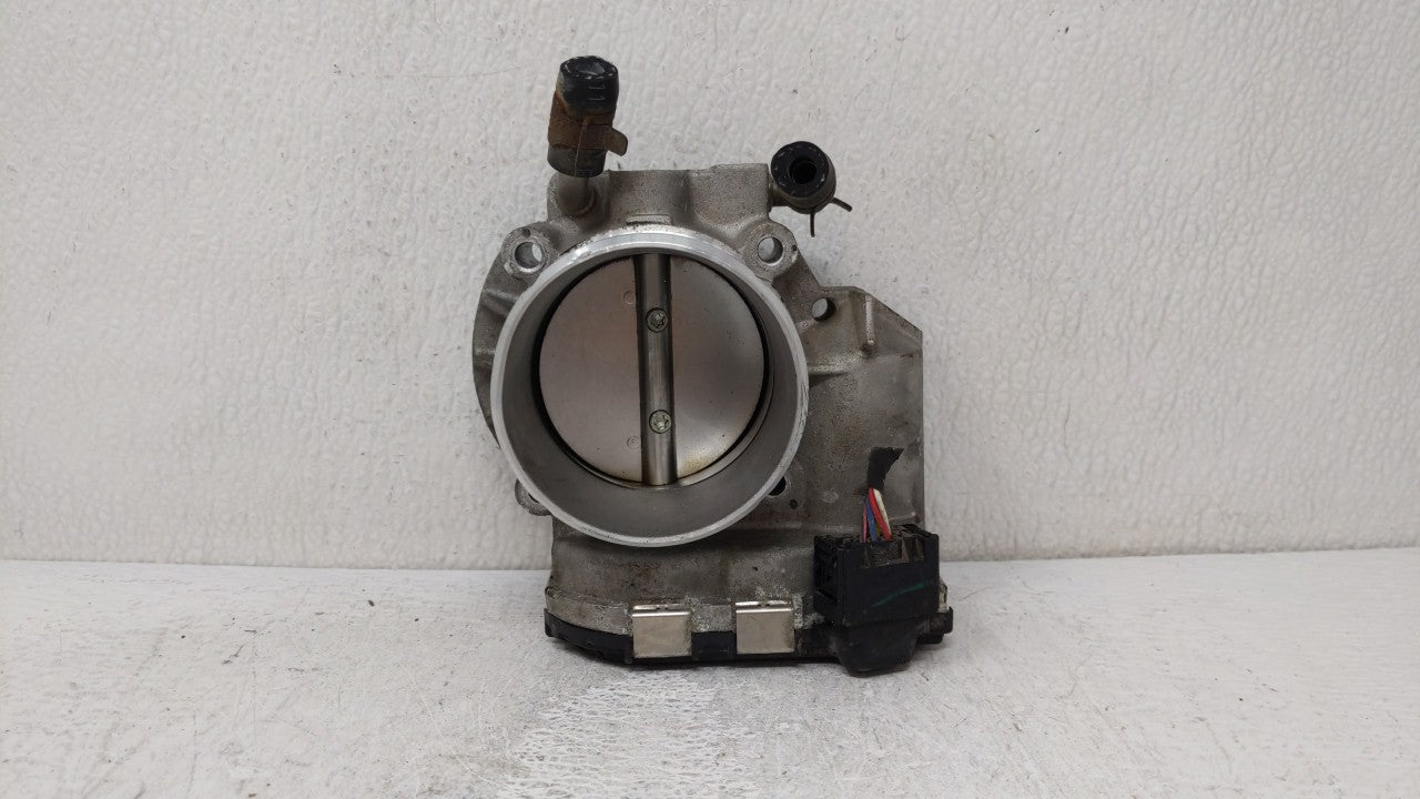 2011-2015 Kia Optima Throttle Body P/N:35100-2G700 Fits Fits 2011 2012 2013 2014 2015 2016 OEM Used Auto Parts - Oemusedauto