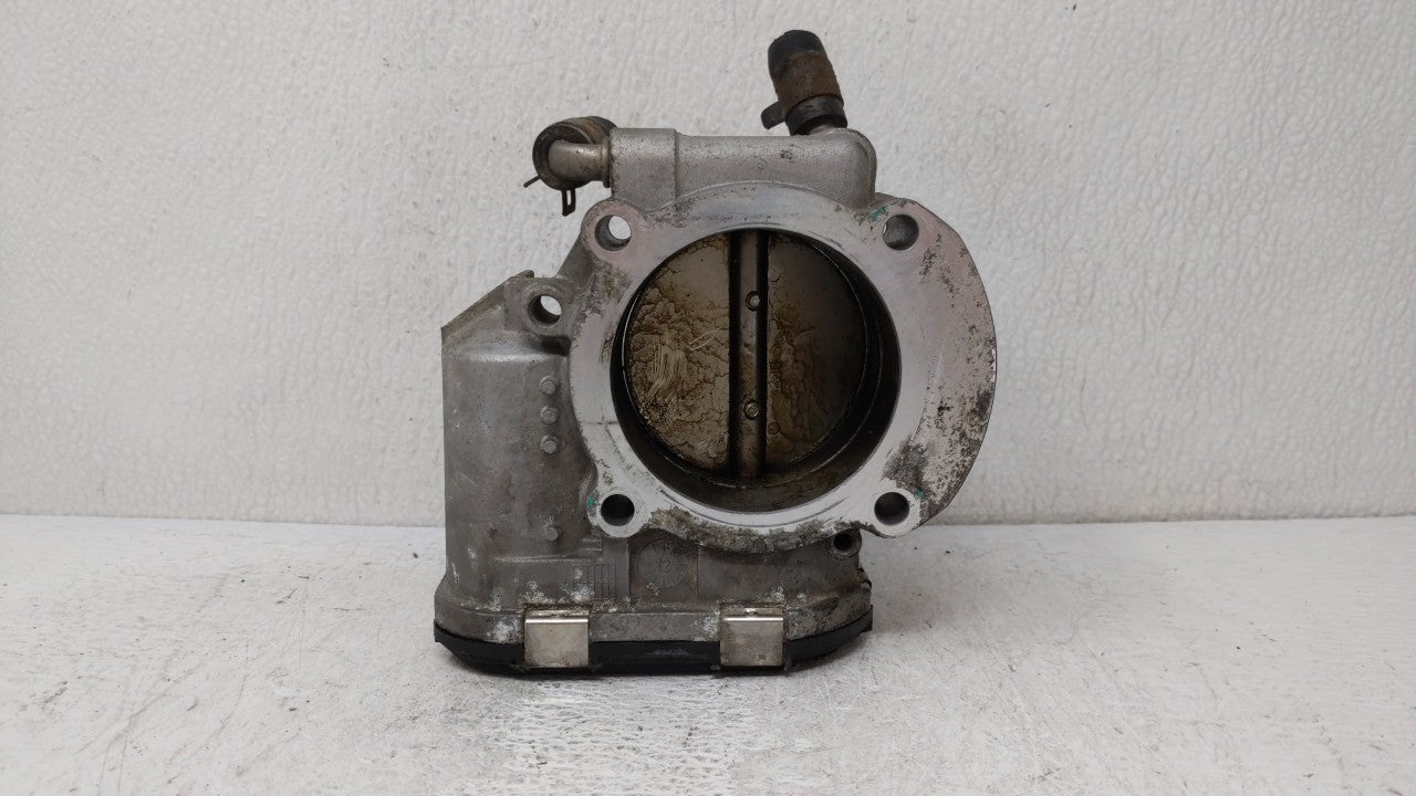 2011-2015 Kia Optima Throttle Body P/N:35100-2G700 Fits Fits 2011 2012 2013 2014 2015 2016 OEM Used Auto Parts - Oemusedauto