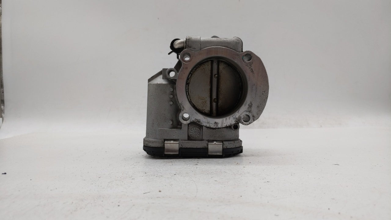 2011-2015 Kia Optima Throttle Body P/N:35100-2G700 Fits Fits 2011 2012 2013 2014 2015 2016 OEM Used Auto Parts - Oemusedauto