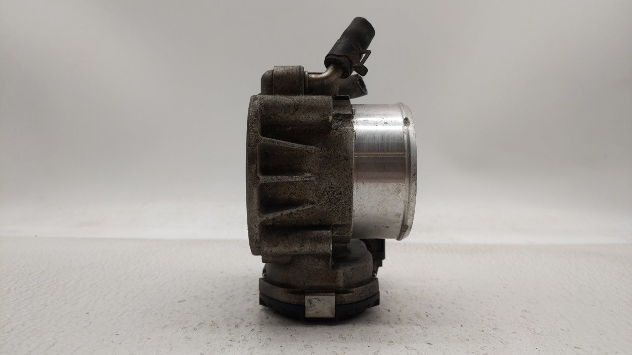 2011-2015 Kia Optima Throttle Body P/N:35100-2G700 Fits Fits 2011 2012 2013 2014 2015 2016 OEM Used Auto Parts - Oemusedauto