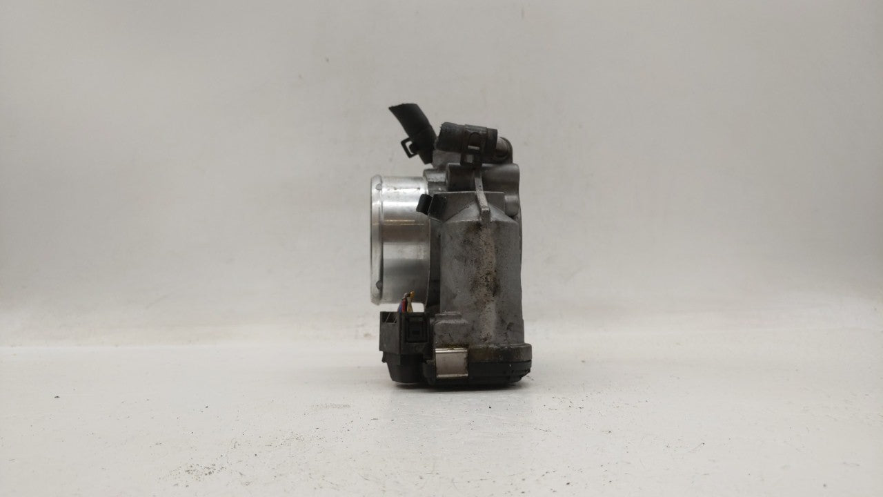 2011-2015 Kia Optima Throttle Body P/N:35100-2G700 Fits Fits 2011 2012 2013 2014 2015 2016 OEM Used Auto Parts - Oemusedauto
