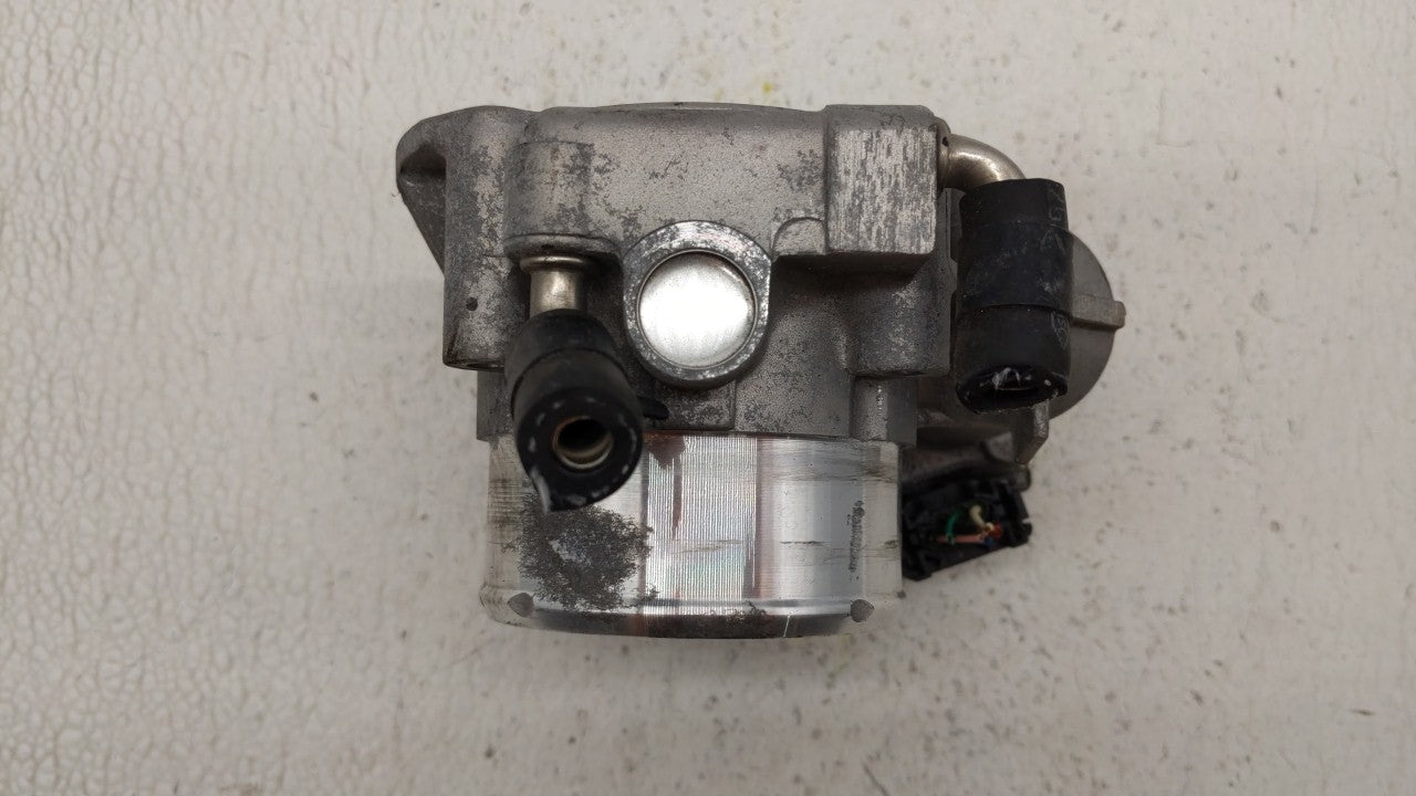 2011-2015 Kia Optima Throttle Body P/N:35100-2G700 Fits Fits 2011 2012 2013 2014 2015 2016 OEM Used Auto Parts - Oemusedauto