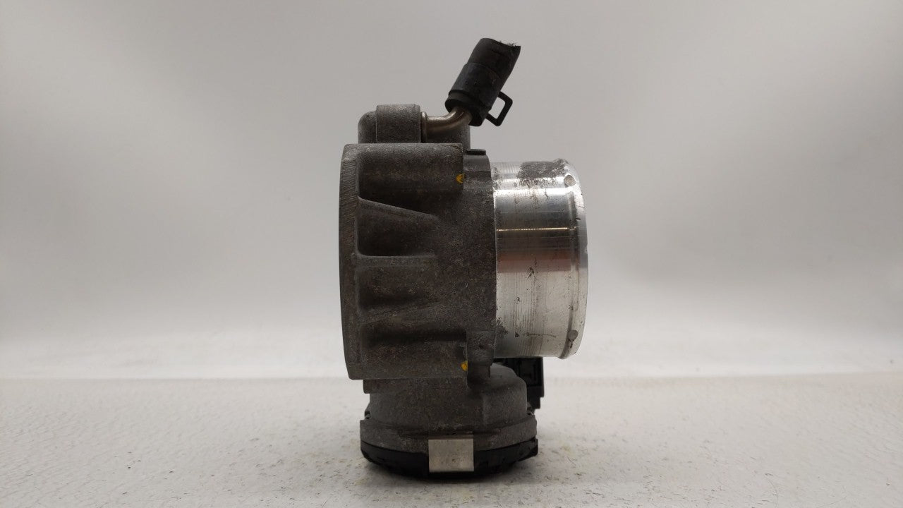 2011-2015 Kia Optima Throttle Body P/N:35100-2G700 Fits Fits 2011 2012 2013 2014 2015 2016 OEM Used Auto Parts - Oemusedauto