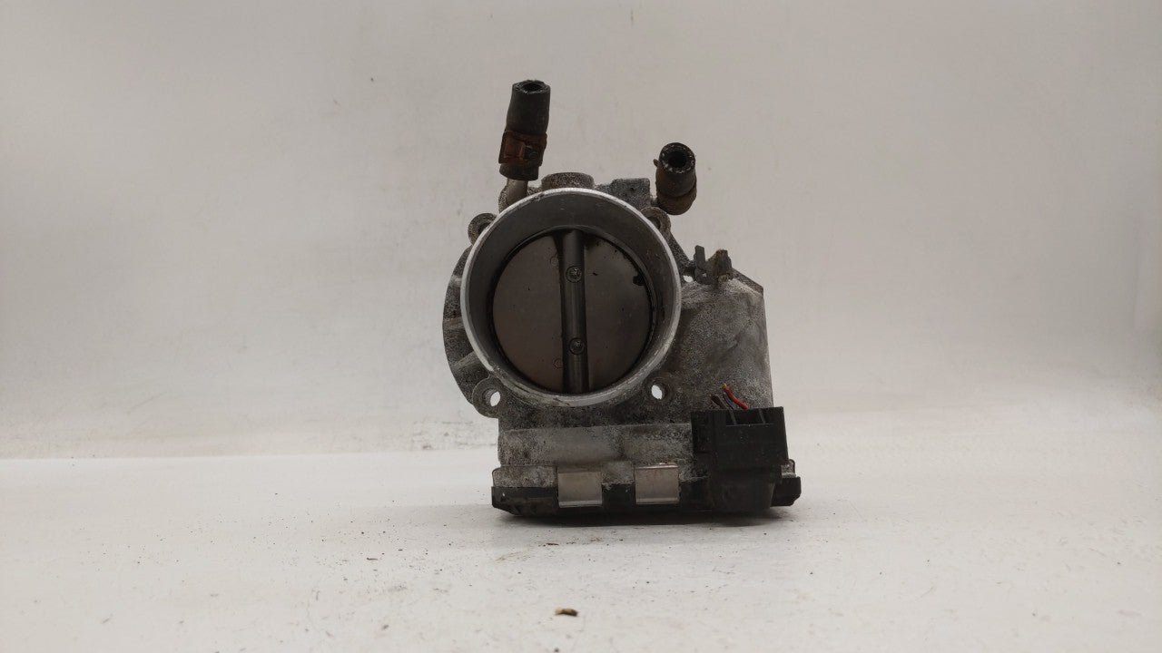 2011-2015 Kia Optima Throttle Body P/N:35100-2G700 Fits Fits 2011 2012 2013 2014 2015 2016 OEM Used Auto Parts - Oemusedauto