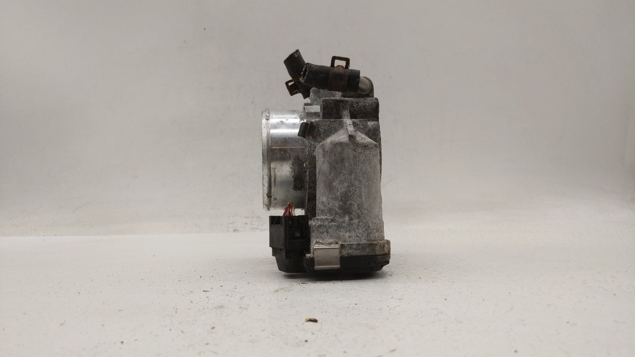 2011-2015 Kia Optima Throttle Body P/N:35100-2G700 Fits Fits 2011 2012 2013 2014 2015 2016 OEM Used Auto Parts - Oemusedauto