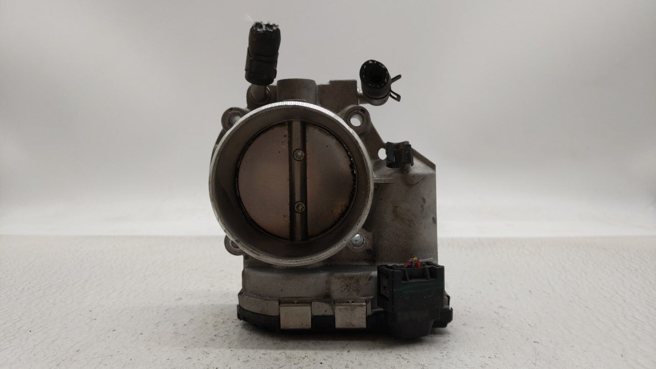 2011-2015 Kia Optima Throttle Body P/N:35100-2G700 Fits Fits 2011 2012 2013 2014 2015 2016 OEM Used Auto Parts - Oemusedauto