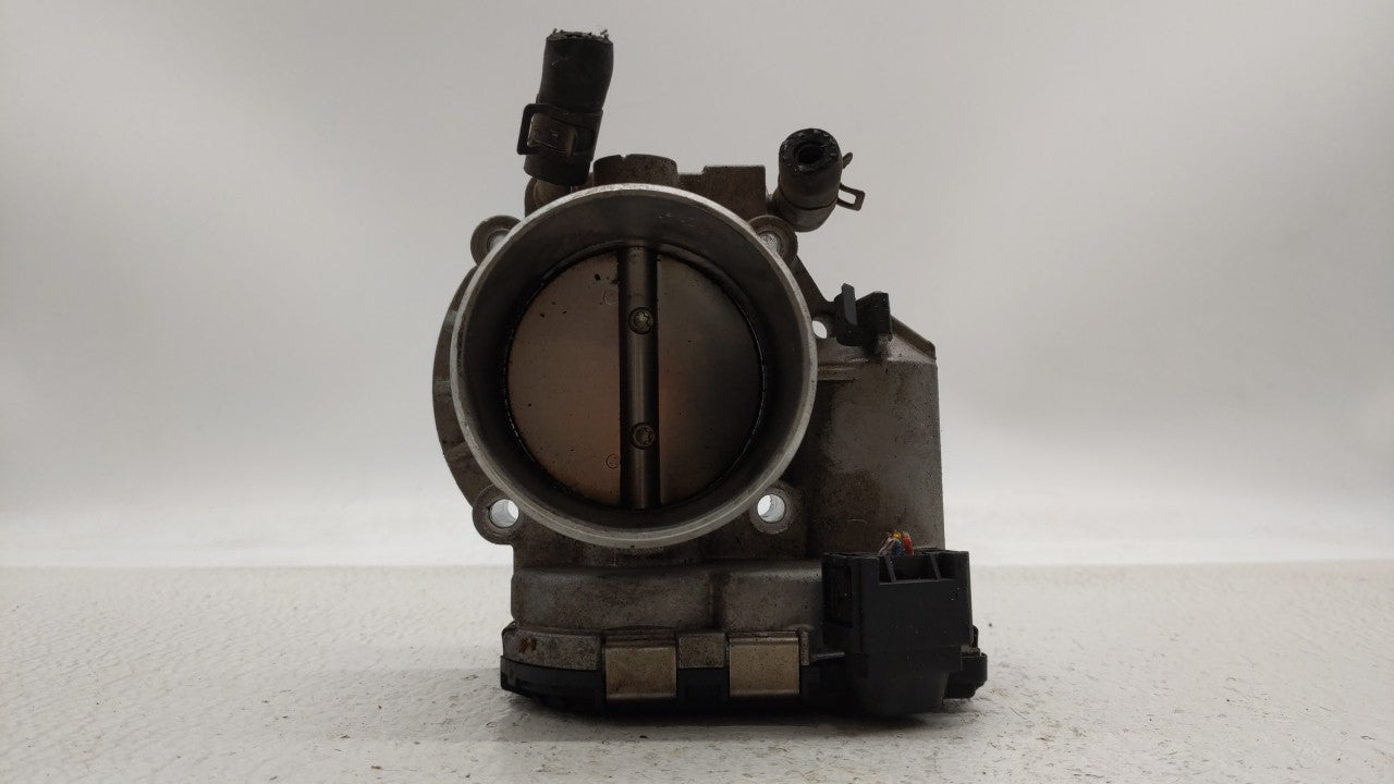 2011-2015 Kia Optima Throttle Body P/N:35100-2G700 Fits Fits 2011 2012 2013 2014 2015 2016 OEM Used Auto Parts - Oemusedauto