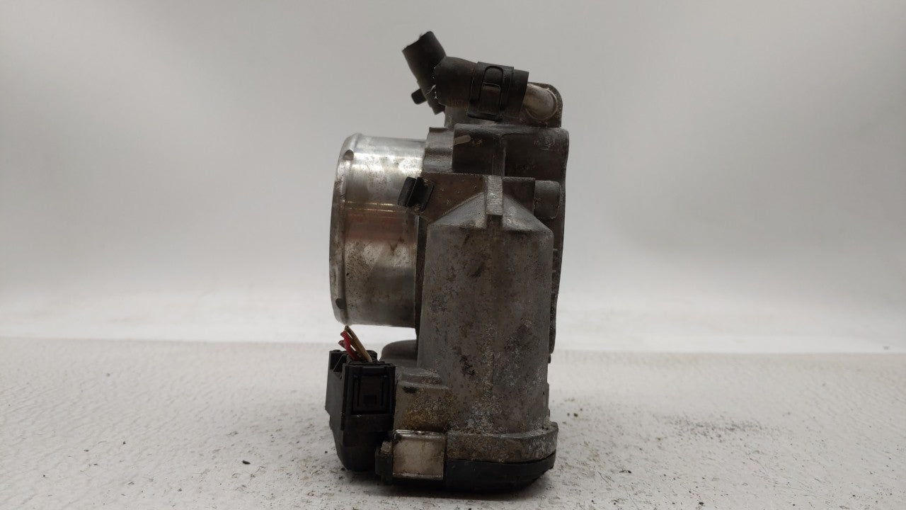 2011-2015 Kia Optima Throttle Body P/N:35100-2G700 Fits Fits 2011 2012 2013 2014 2015 2016 OEM Used Auto Parts - Oemusedauto