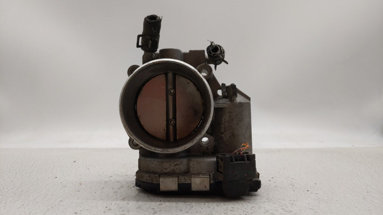 2011-2015 Kia Optima Throttle Body P/N:35100-2G700 Fits Fits 2011 2012 2013 2014 2015 2016 OEM Used Auto Parts - Oemusedauto