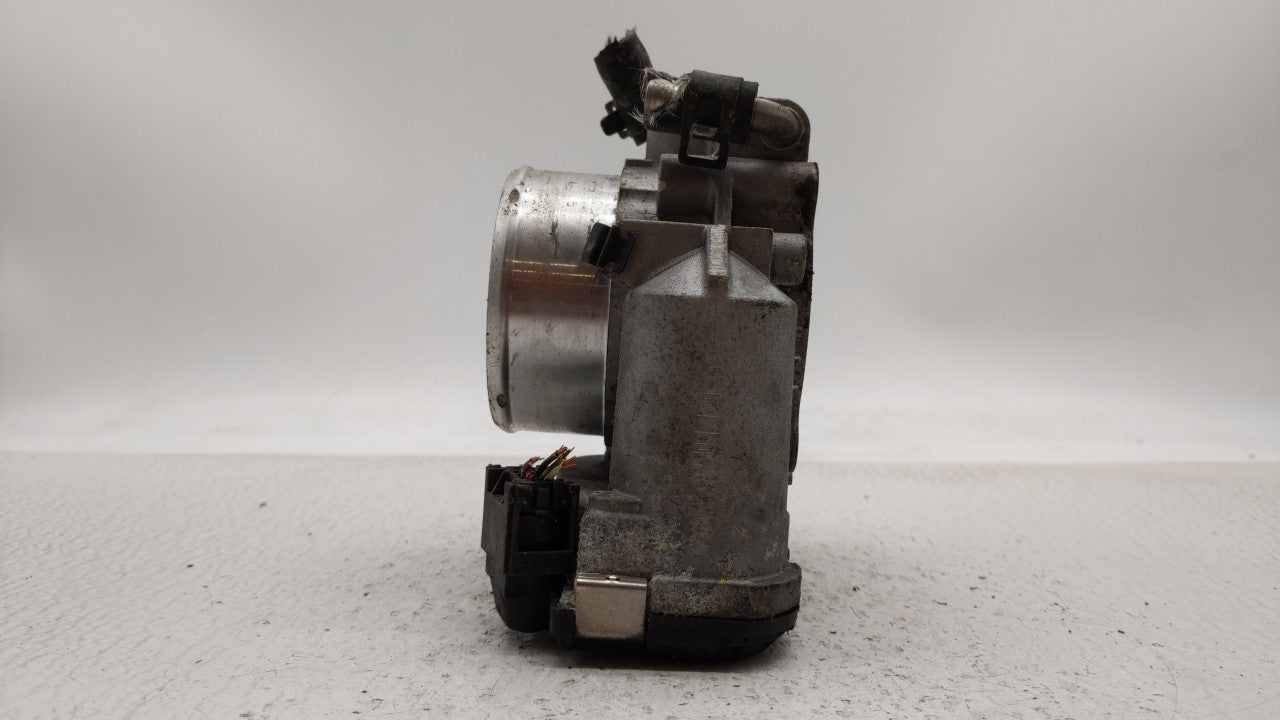 2011-2015 Kia Optima Throttle Body P/N:35100-2G700 Fits Fits 2011 2012 2013 2014 2015 2016 OEM Used Auto Parts - Oemusedauto