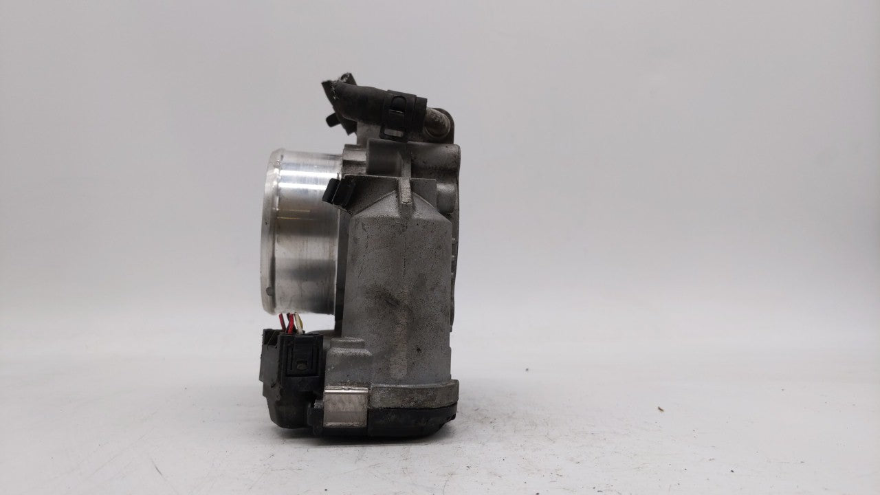 2011-2015 Kia Optima Throttle Body P/N:35100-2G700 Fits Fits 2011 2012 2013 2014 2015 2016 OEM Used Auto Parts - Oemusedauto