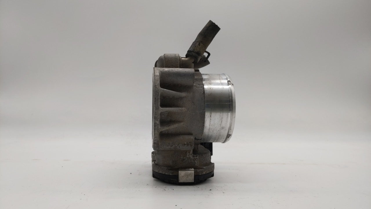 2011-2015 Kia Optima Throttle Body P/N:35100-2G700 Fits Fits 2011 2012 2013 2014 2015 2016 OEM Used Auto Parts - Oemusedauto