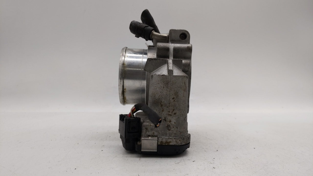 2011-2015 Kia Optima Throttle Body P/N:35100-2G710 Fits Fits 2011 2012 2013 2014 2015 2016 OEM Used Auto Parts - Oemusedauto