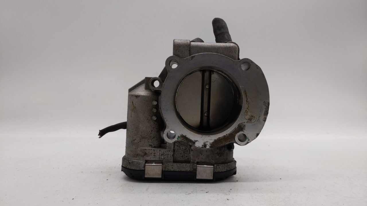 2011-2015 Kia Optima Throttle Body P/N:35100-2G710 Fits Fits 2011 2012 2013 2014 2015 2016 OEM Used Auto Parts - Oemusedauto