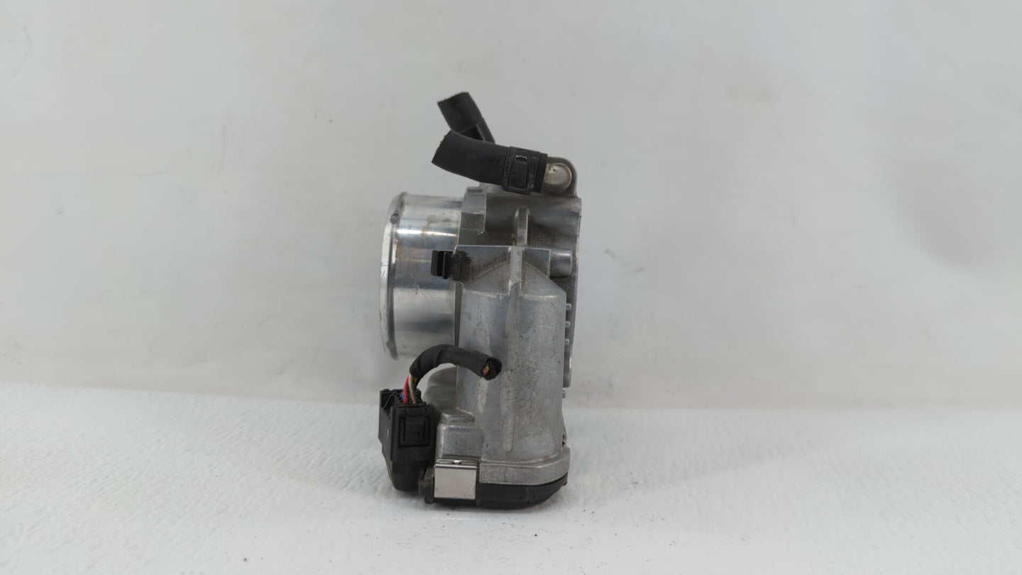 2011-2015 Kia Optima Throttle Body P/N:35100-2G700 Fits Fits 2011 2012 2013 2014 2015 2016 OEM Used Auto Parts - Oemusedauto