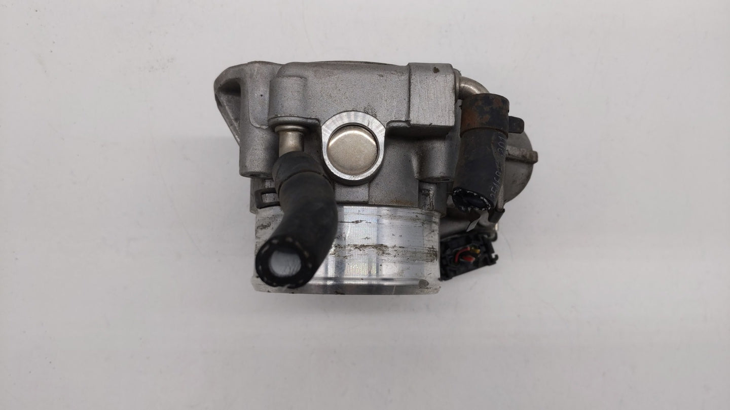 2011-2015 Kia Optima Throttle Body P/N:35100-2G700 Fits Fits 2011 2012 2013 2014 2015 2016 OEM Used Auto Parts - Oemusedauto