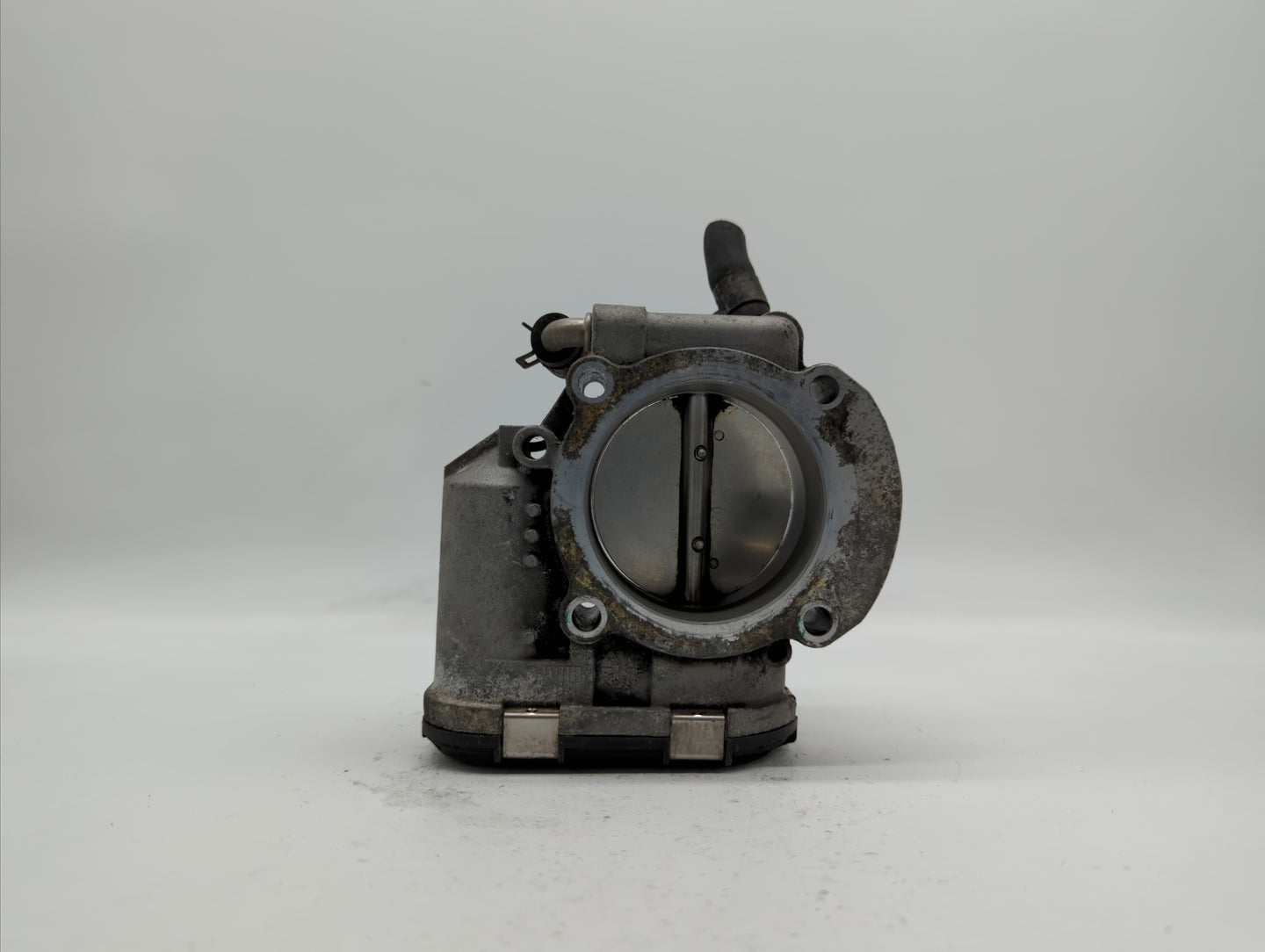 2011-2015 Kia Optima Throttle Body P/N:35100-2G700 Fits Fits 2011 2012 2013 2014 2015 2016 OEM Used Auto Parts - Oemusedauto