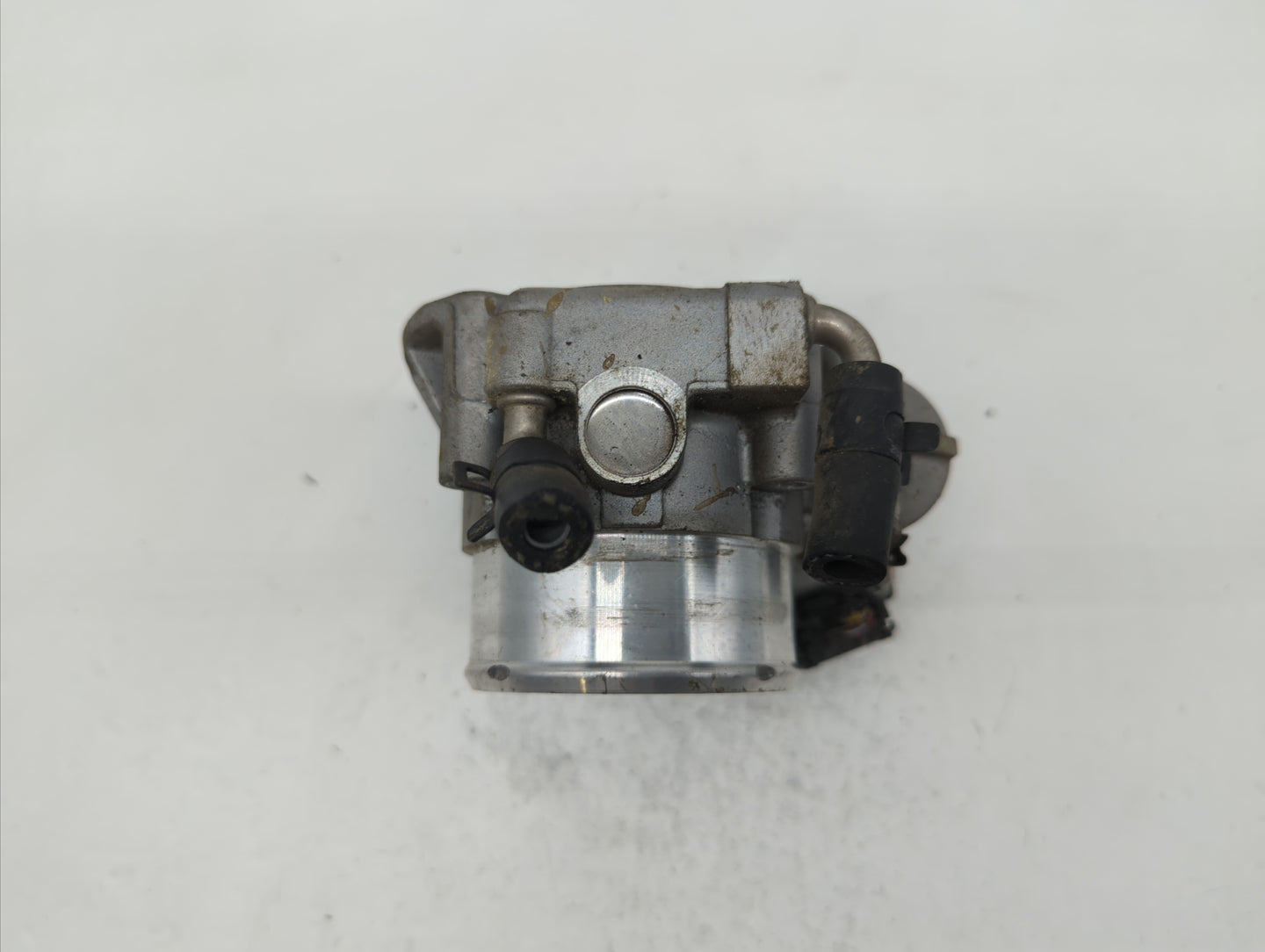 2011-2015 Kia Optima Throttle Body P/N:35100-2G700 Fits Fits 2011 2012 2013 2014 2015 2016 OEM Used Auto Parts - Oemusedauto