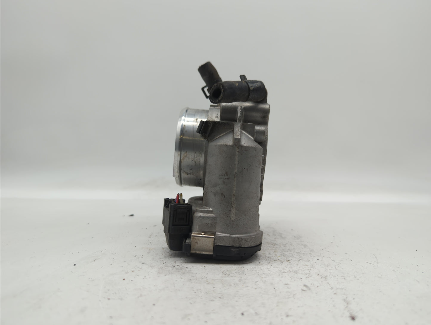 2011-2016 Kia Optima Throttle Body P/N:35100-2G800 Fits Fits 2011 2012 2013 2014 2015 2016 OEM Used Auto Parts - Oemusedauto