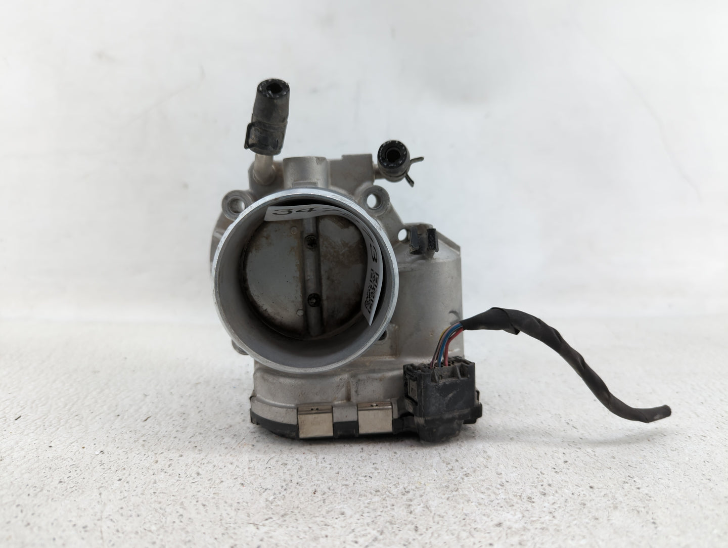 2011-2015 Kia Optima Throttle Body P/N:35100-2G700 Fits Fits 2011 2012 2013 2014 2015 2016 OEM Used Auto Parts - Oemusedauto
