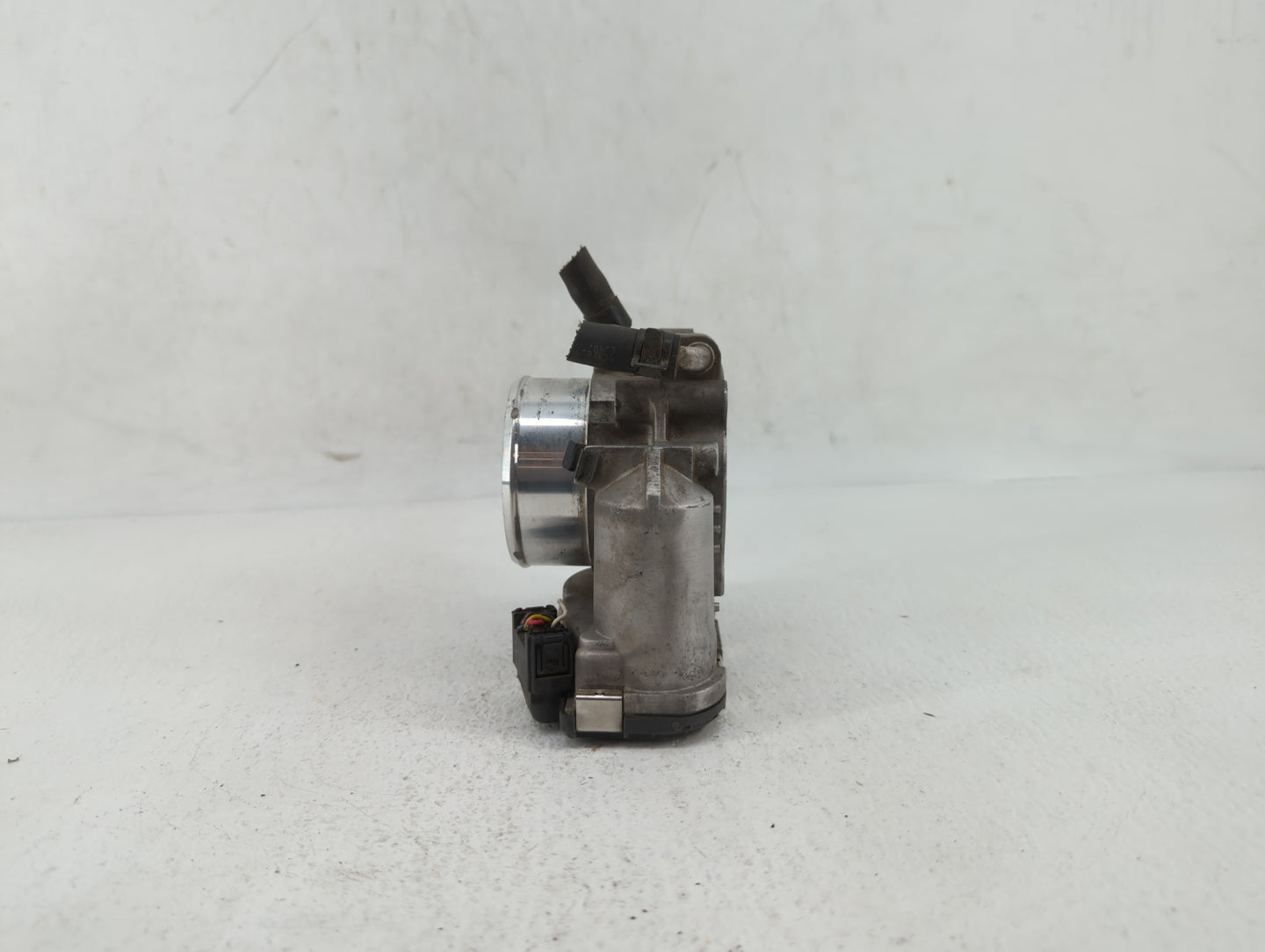 2011-2015 Kia Optima Throttle Body P/N:904501 0001 35100-2G700 Fits Fits 2011 2012 2013 2014 2015 2016 OEM Used Auto Parts -