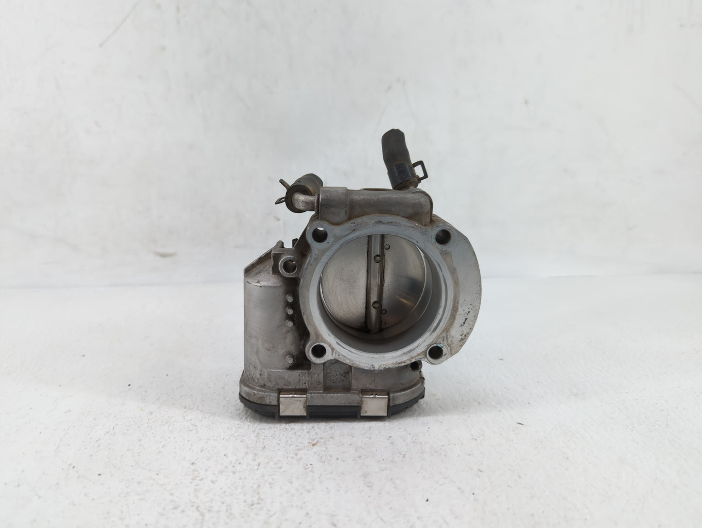 2011-2015 Kia Optima Throttle Body P/N:904501 0001 35100-2G700 Fits Fits 2011 2012 2013 2014 2015 2016 OEM Used Auto Parts -