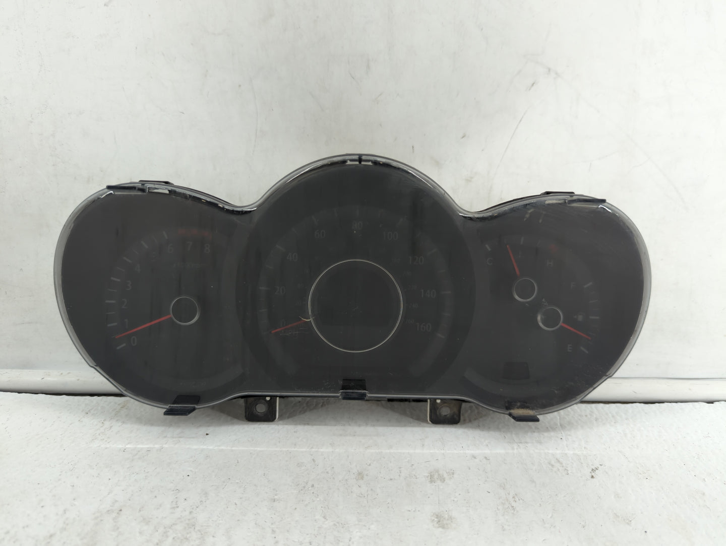 2012-2013 Kia Optima Instrument Cluster Speedometer Gauges P/N:94001-2T323 94001-2T322 Fits Fits 2012 2013 OEM Used Auto Par