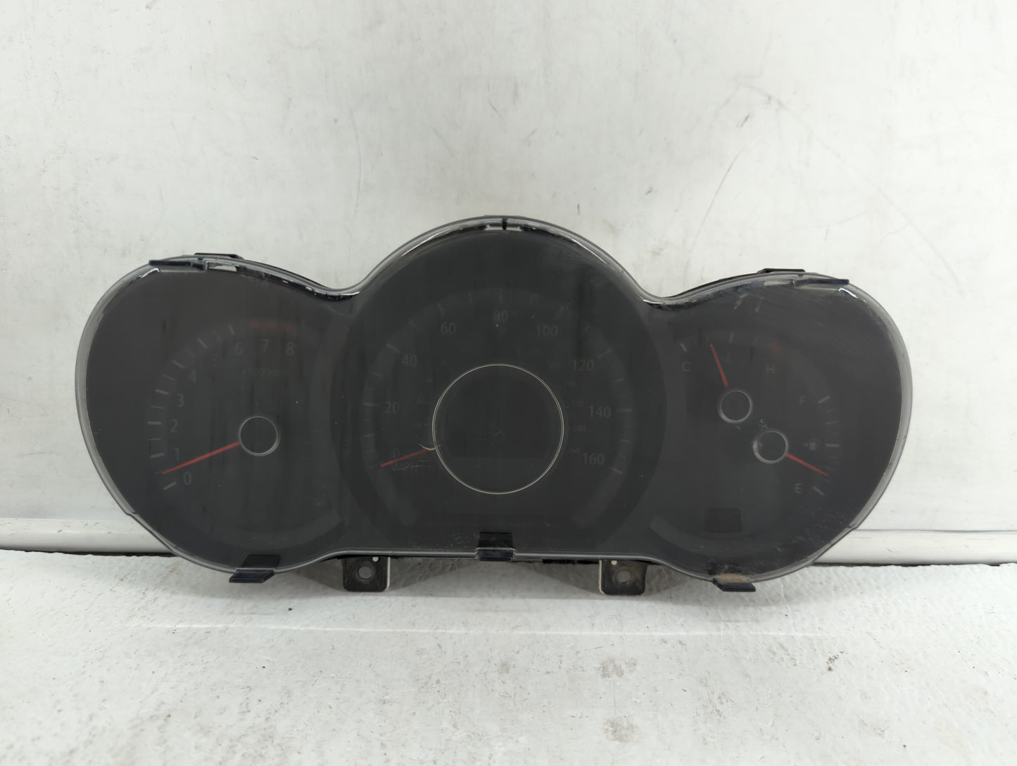 2012-2013 Kia Optima Instrument Cluster Speedometer Gauges P/N:94001-2T323 94001-2T322 Fits Fits 2012 2013 OEM Used Auto Par