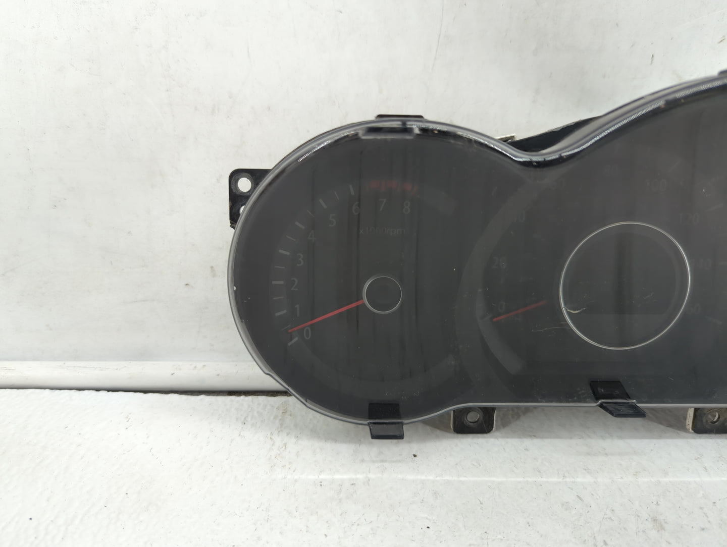 2012-2013 Kia Optima Instrument Cluster Speedometer Gauges P/N:94001-2T323 94001-2T322 Fits Fits 2012 2013 OEM Used Auto Par