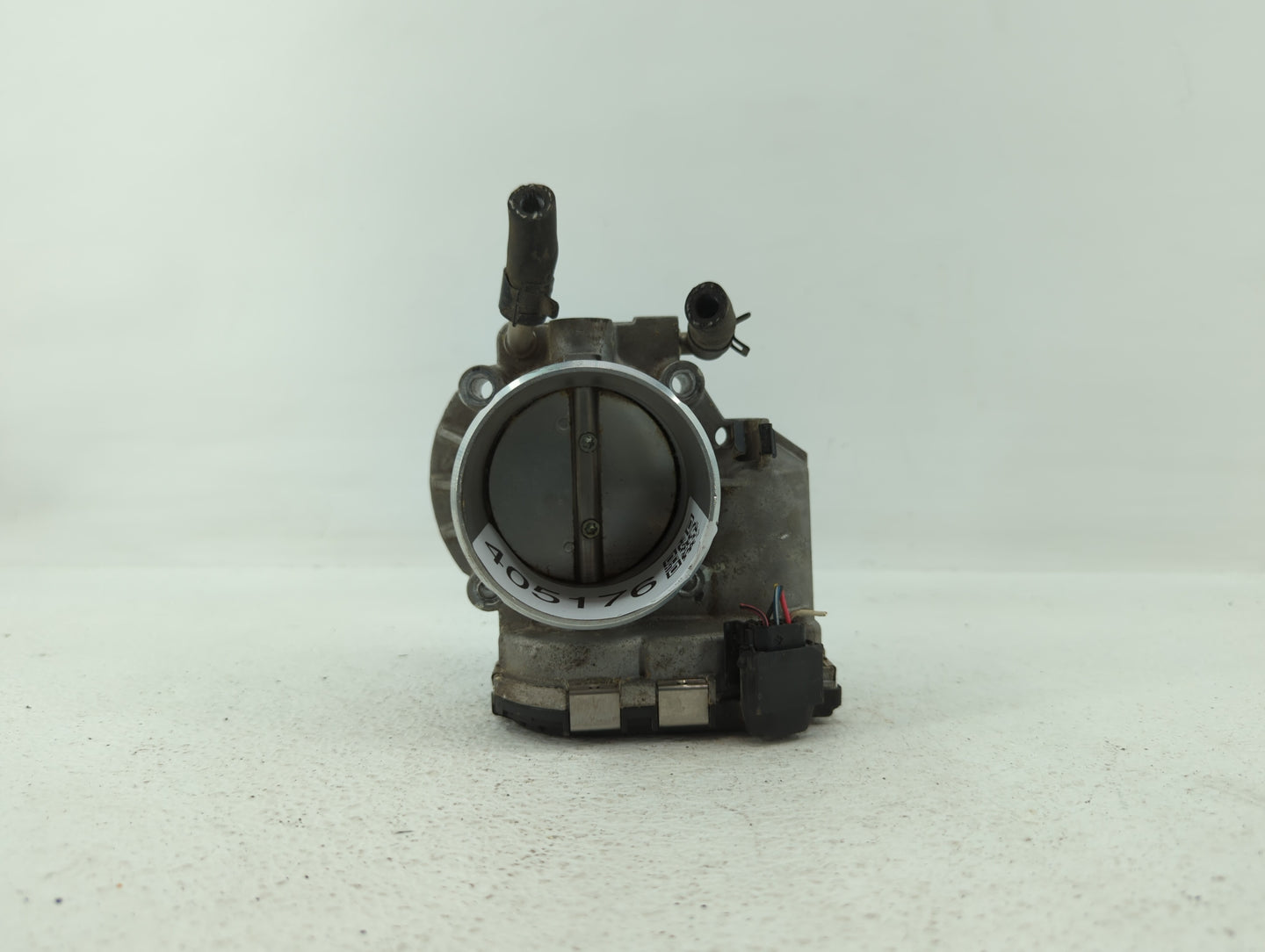 2011-2015 Kia Optima Throttle Body P/N:35100-2G700 Fits Fits 2011 2012 2013 2014 2015 2016 OEM Used Auto Parts - Oemusedauto