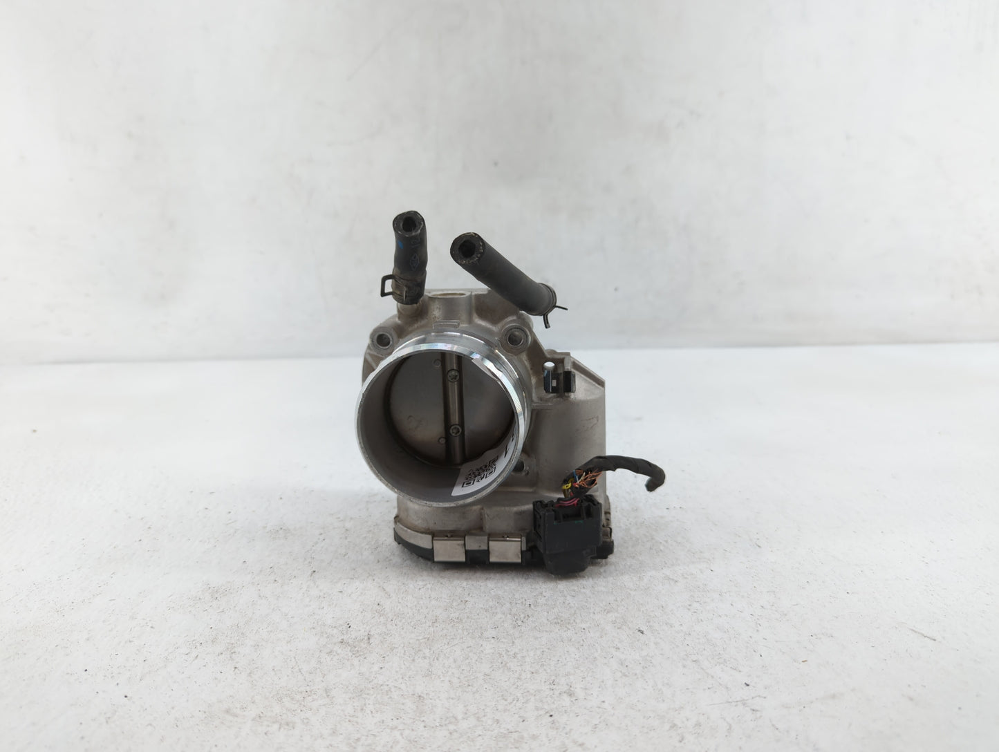 2011-2015 Kia Optima Throttle Body P/N:35100-2G700 Fits Fits 2011 2012 2013 2014 2015 2016 OEM Used Auto Parts - Oemusedauto