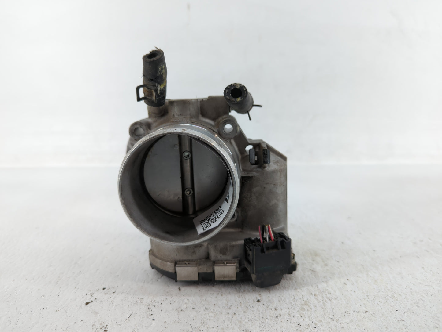 2011-2015 Kia Optima Throttle Body P/N:35100-2G700 Fits Fits 2011 2012 2013 2014 2015 2016 OEM Used Auto Parts - Oemusedauto