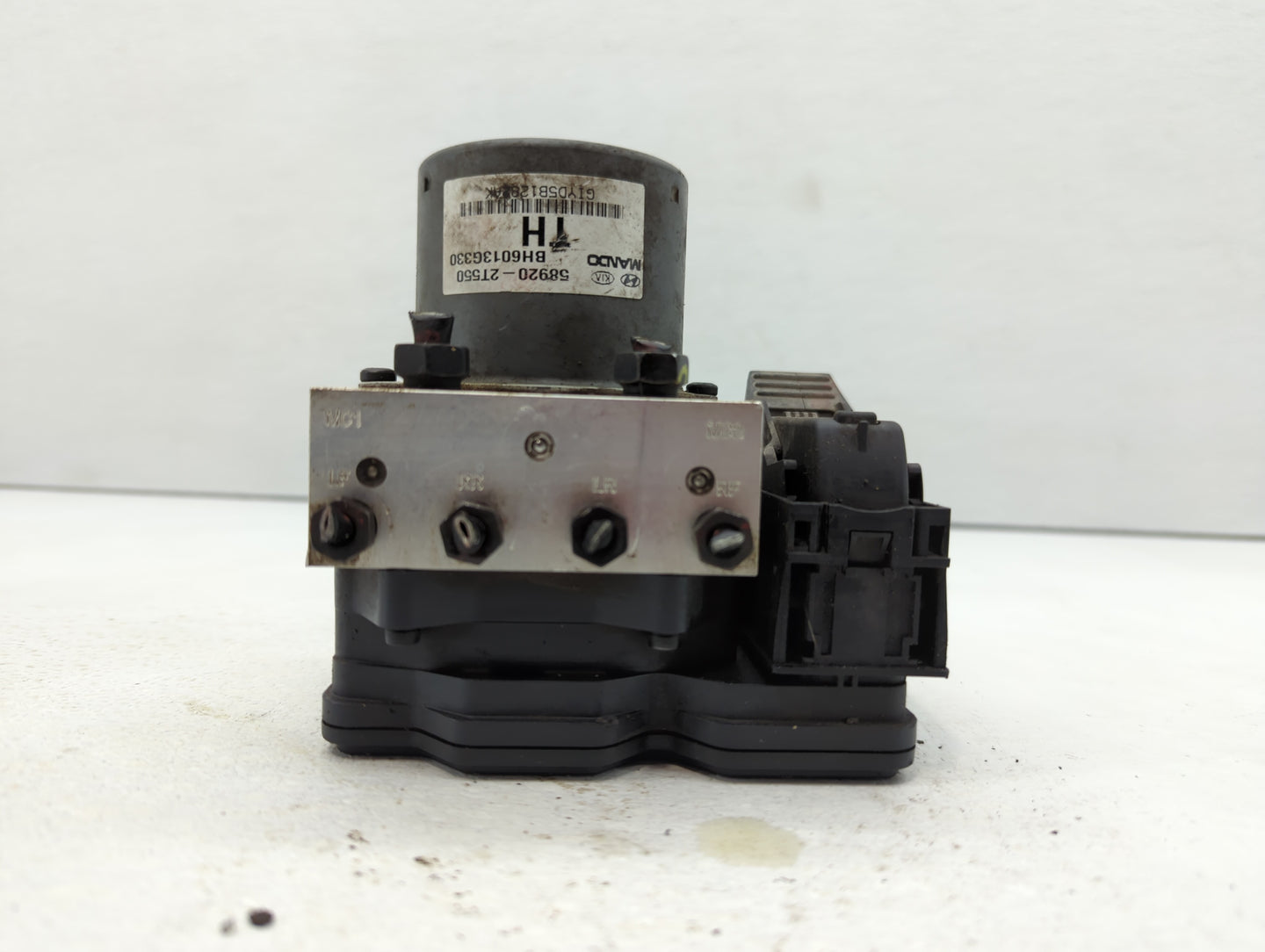 2011-2013 Kia Optima ABS Pump Control Module Replacement P/N:58920-2T550 58920-4C550 Fits Fits 2011 2012 2013 OEM Used Auto 