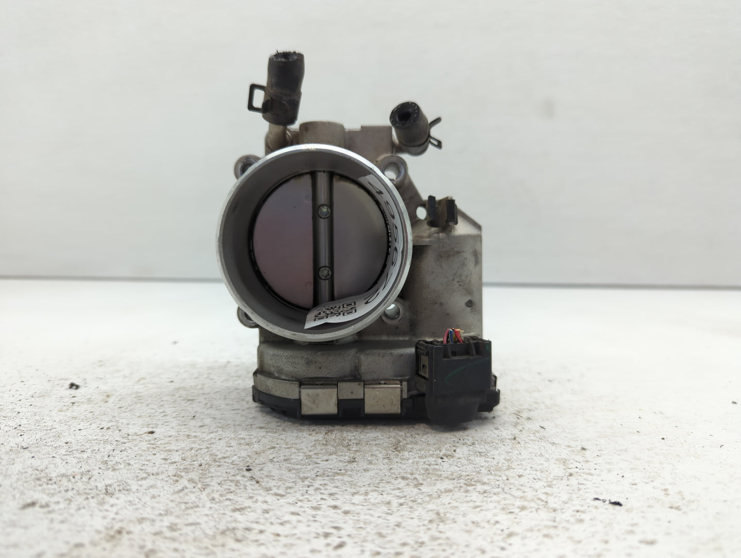 2011-2015 Kia Optima Throttle Body P/N:35100-2G700 Fits Fits 2011 2012 2013 2014 2015 2016 OEM Used Auto Parts - Oemusedauto