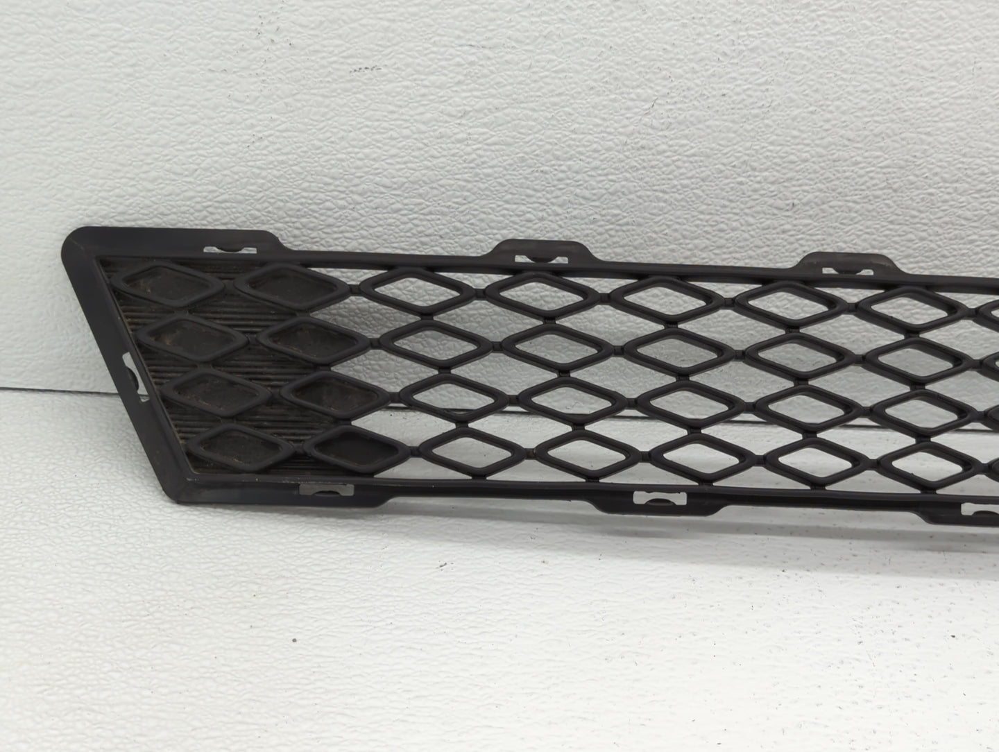2012 Kia Optima Front Grille Bumper Not Included - Oemusedautoparts1.com